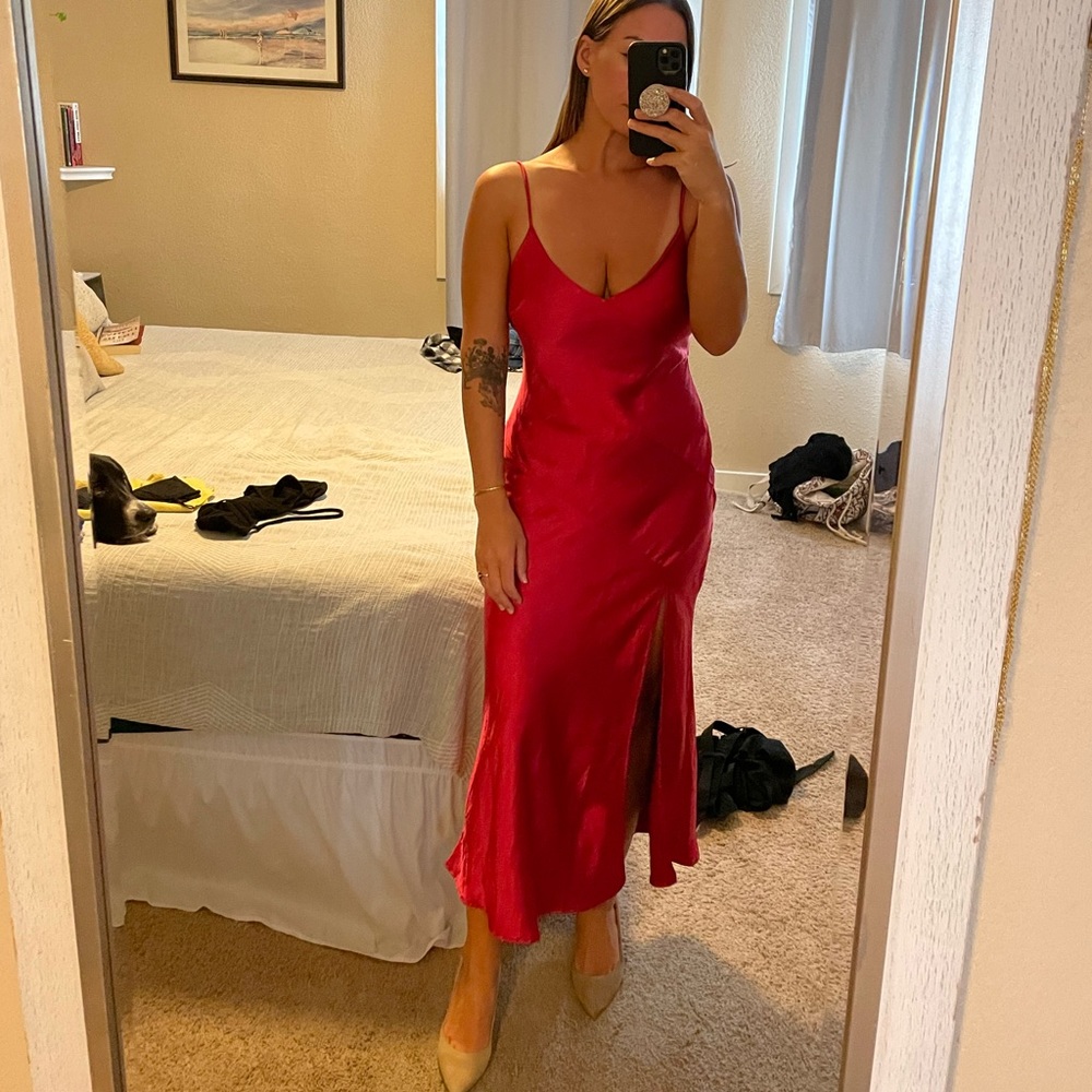 Never been worn midi dress NWT